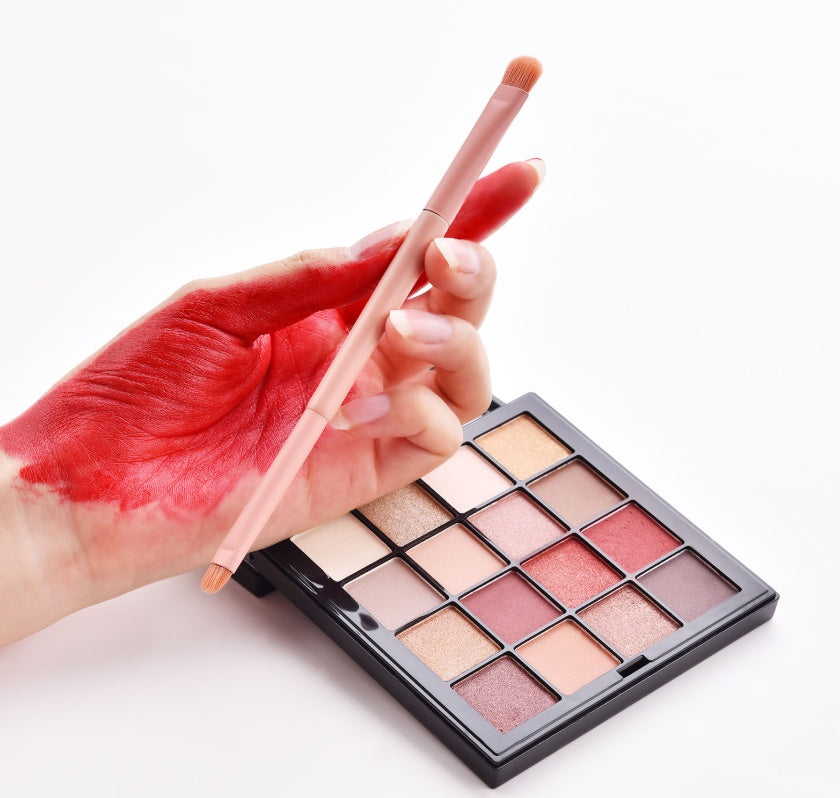 Set de 10 Pinceaux de Maquillage Professionnels – Précision & Douceur pour un Teint Parfait